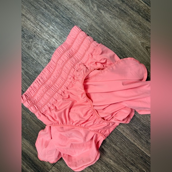 Women's Nike DX6642 Dri-Fit Ultra High-Waisted 3" Brief-Lined Shorts Soft Pink - Picture 3 of 11